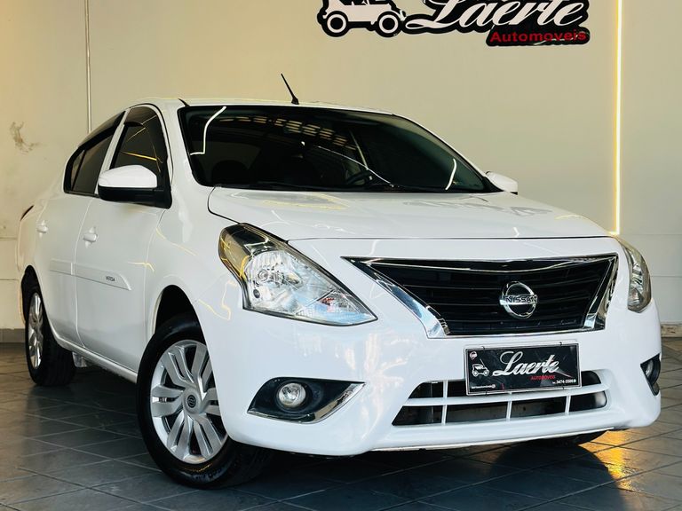 Nissan VERSA 1.0 12V FlexStart 4p Mec.