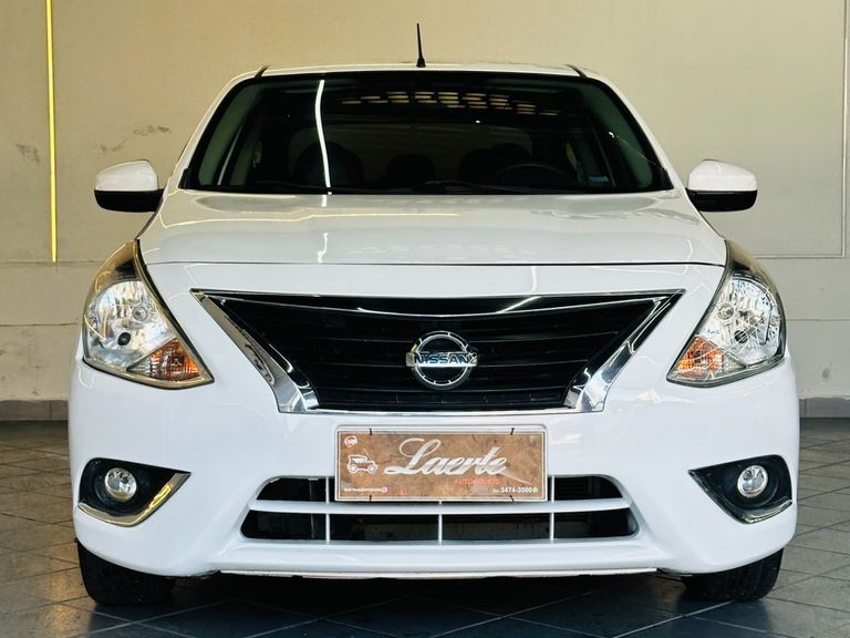 Nissan VERSA 1.0 12V FlexStart 4p Mec.