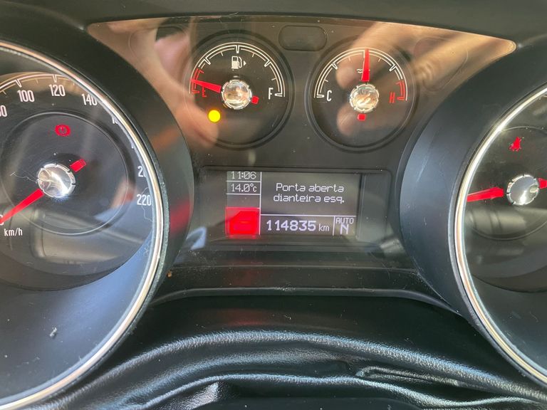 Fiat LINEA ABSOLUTE 1.9/1.8 Flex Dualogic 4p
