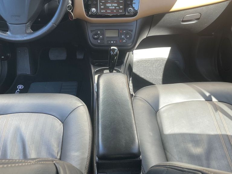 Fiat LINEA ABSOLUTE 1.9/1.8 Flex Dualogic 4p