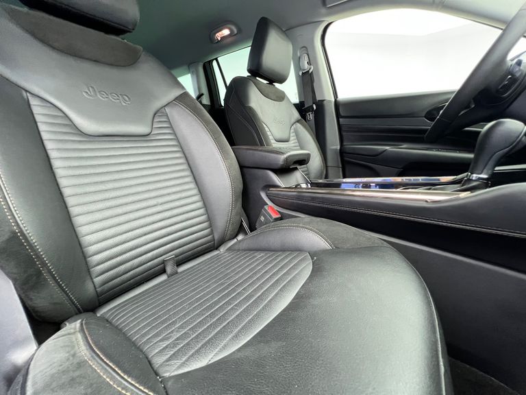 Jeep Commander Limited T270 1.3 TB Flex Aut.