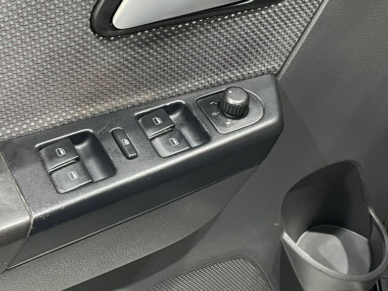 VolksWagen Fox 1.0 Mi Total Flex 8V 5p