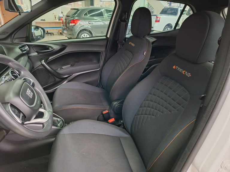 Fiat ARGO TREKKING 1.3 8V Flex