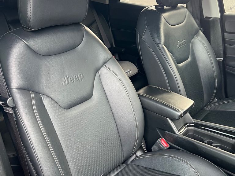 Jeep COMPASS LONG. T270 1.3 TB 4x2 Flex Aut.