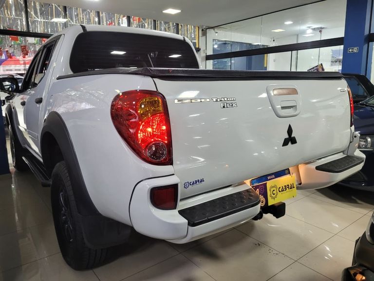 Mitsubishi L200 Triton HPE 3.5 CD V6 24V Flex Aut.