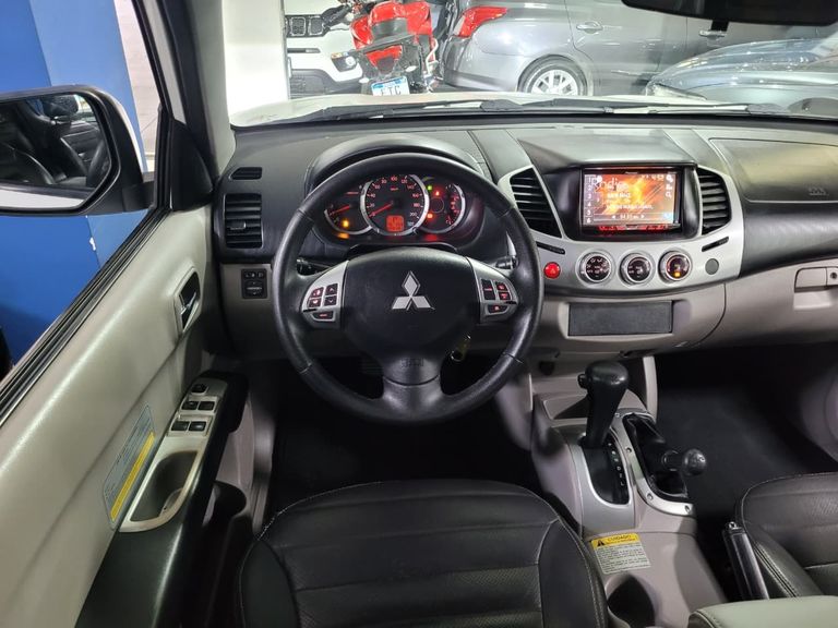 Mitsubishi L200 Triton HPE 3.5 CD V6 24V Flex Aut.