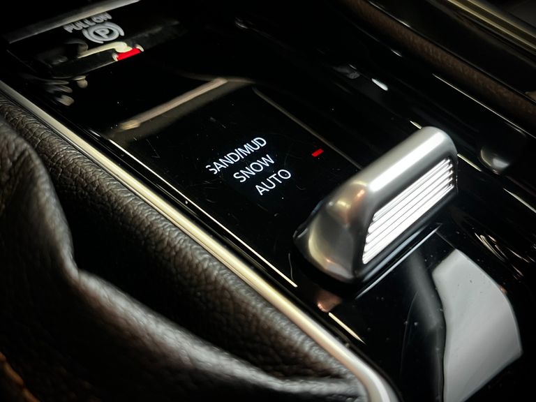 Jeep Commander Overland Hurric 2.0 4x4 TB Aut