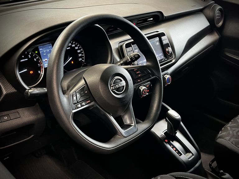 Nissan KICKS Play Sense 1.6 16V Flex Aut.