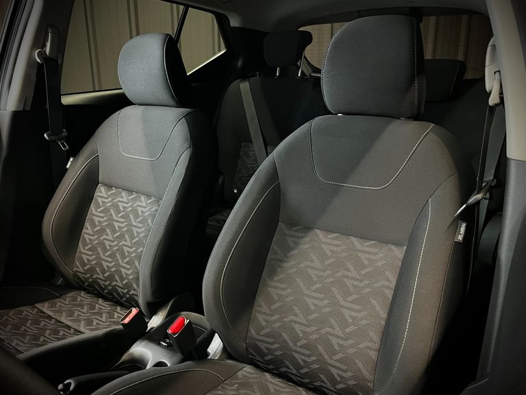 Nissan KICKS Play Sense 1.6 16V Flex Aut.