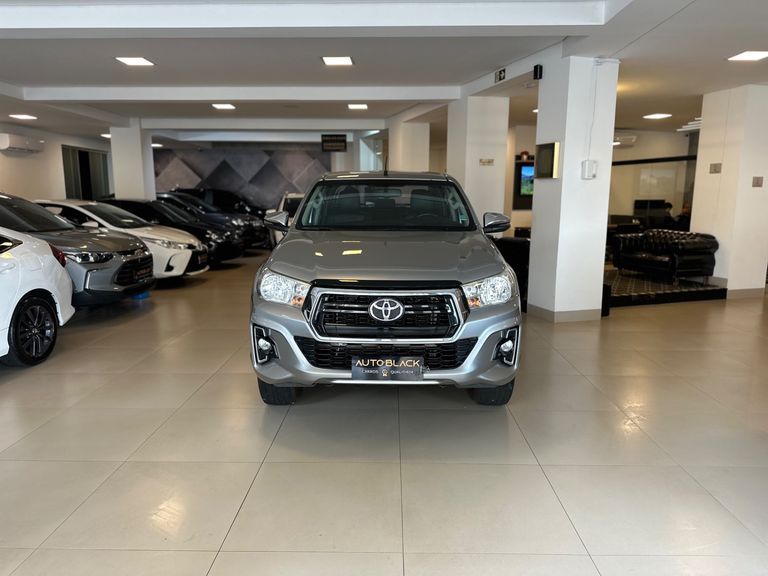 Toyota Hilux CD SRV 4x4 2.7 Flex 16V Aut.
