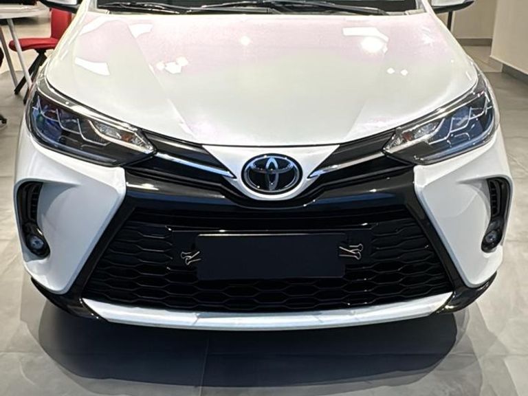 Toyota YARIS XLS Sedan 1.5 Flex 16V 4p Aut.