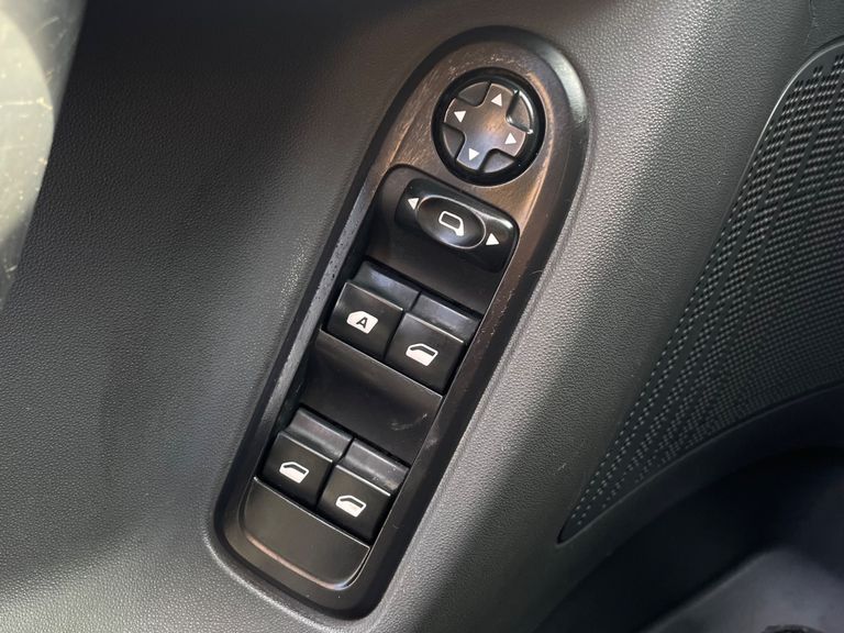 Citroën C3 Tendance 1.5 Flex 8V 5p Mec.