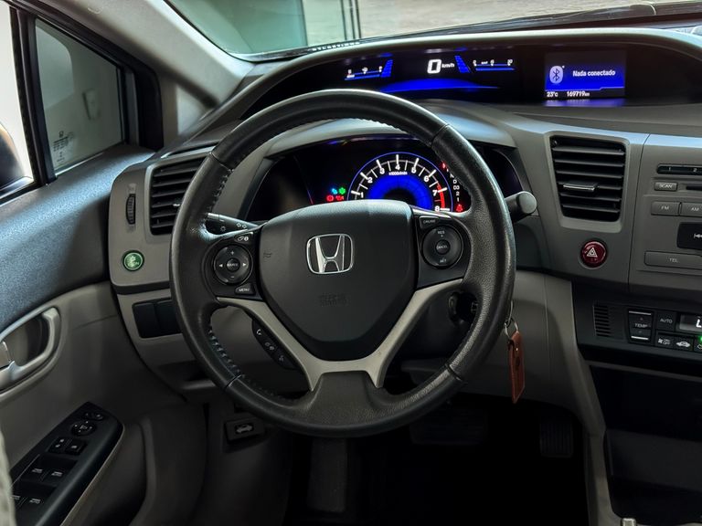 Honda Civic Sedan LXS 1.8/1.8 Flex 16V Aut. 4p