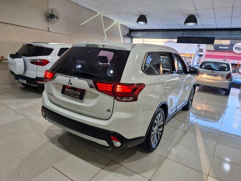 Mitsubishi OUTLANDER 2.0 16V 160cv Aut.