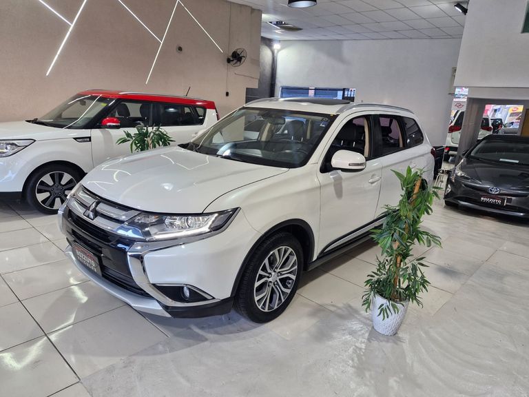 Mitsubishi OUTLANDER 2.0 16V 160cv Aut.