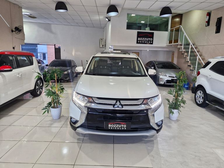 Mitsubishi OUTLANDER 2.0 16V 160cv Aut.