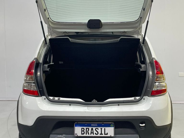 Renault SANDERO STEPWAY Hi-F. R. CURL 1.6 16V 5p