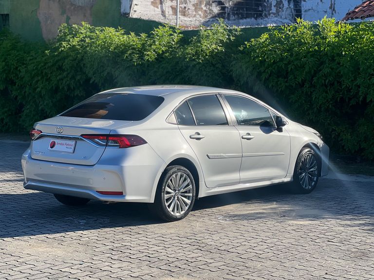 Toyota Corolla XEi 2.0 Flex 16V Aut.