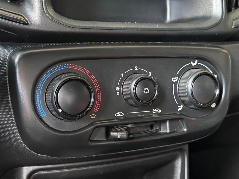Fiat Strada Freedom 1.3 Flex 8V  CS Plus