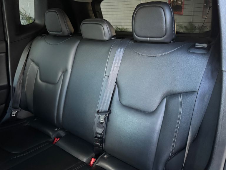 Jeep Renegade Longitude 1.8 4x2 Flex 16V Aut.