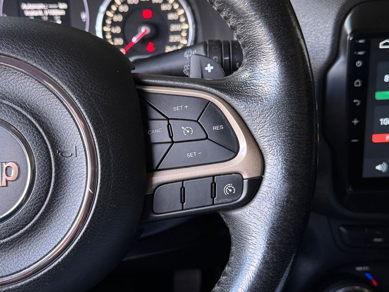 Jeep Renegade Longitude 1.8 4x2 Flex 16V Aut.