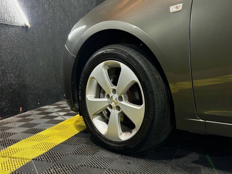 Chevrolet CRUZE LT 1.8 16V FlexPower 4p Aut.