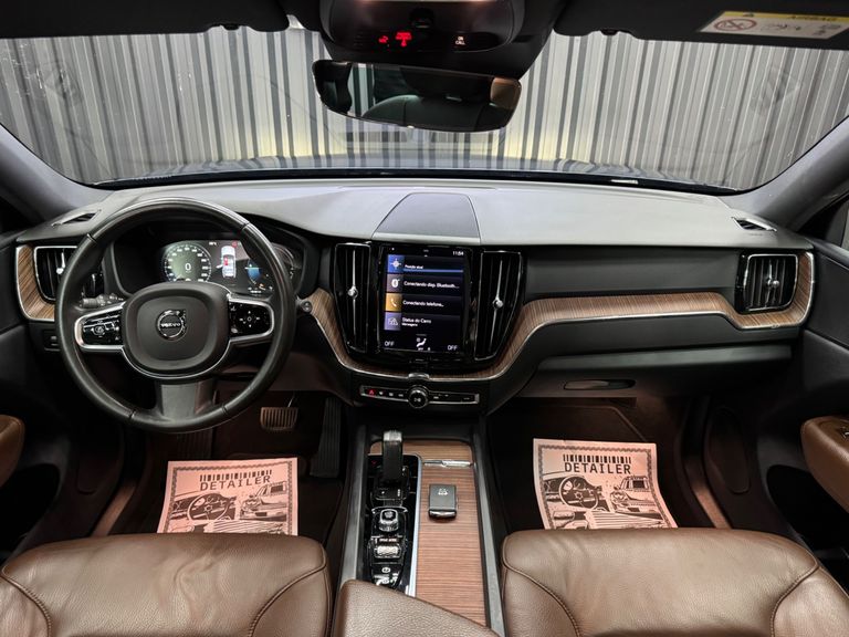 Volvo XC 60 T-8 MOMENTUM 2.0 (Híbrido)