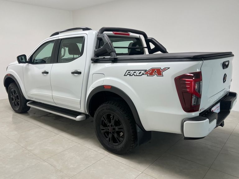 Nissan Frontier PRO4X CD 4x4 2.3 Bi-TB Die. Aut