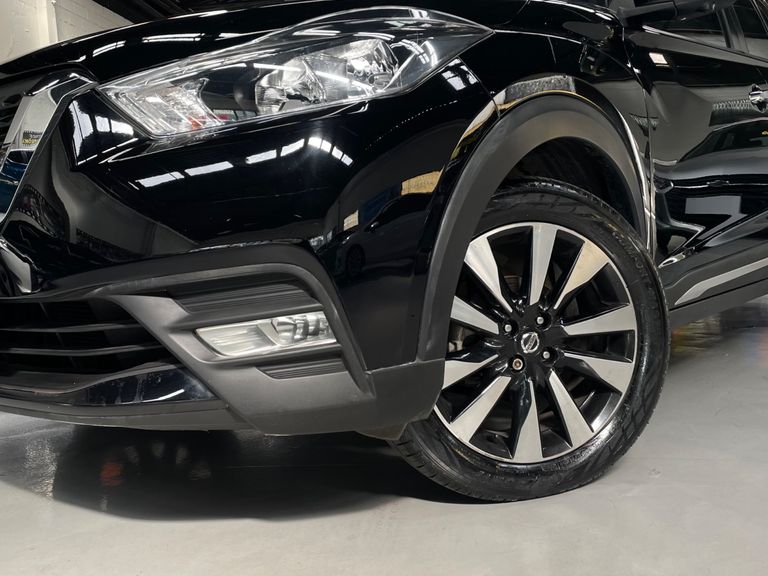 Nissan KICKS SL 1.6 16V FlexStar 5p Aut.