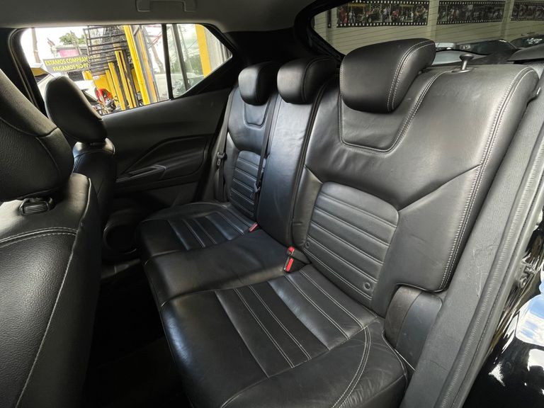 Nissan KICKS SL 1.6 16V FlexStar 5p Aut.