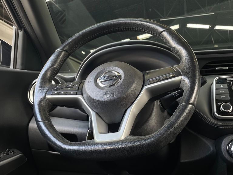 Nissan KICKS SL 1.6 16V FlexStar 5p Aut.