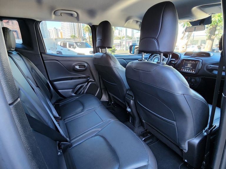 Jeep Renegade Longitude 1.8 4x2 Flex 16V Aut.