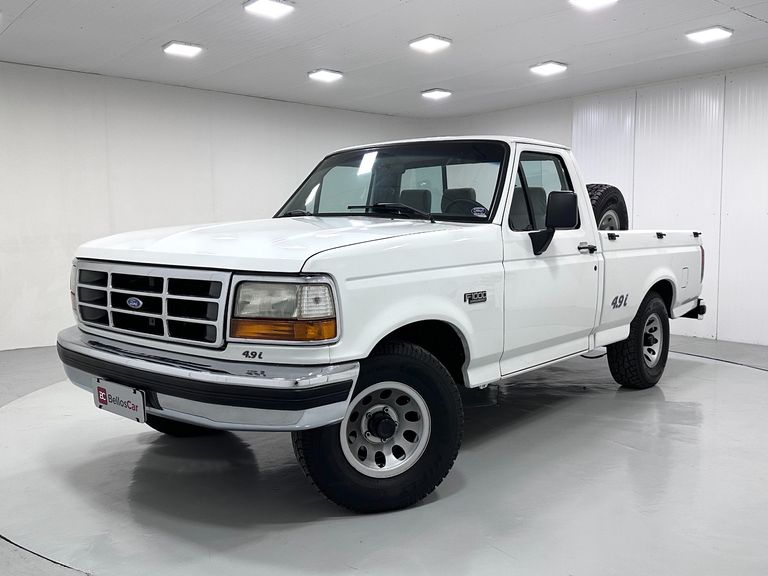 Ford F-1000 XL 4.9i