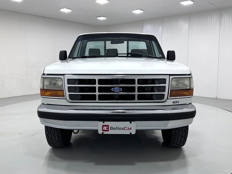 Ford F-1000 XL 4.9i