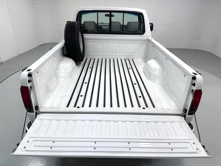 Ford F-1000 XL 4.9i