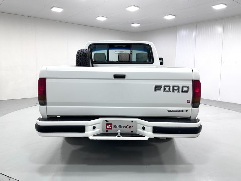 Ford F-1000 XL 4.9i