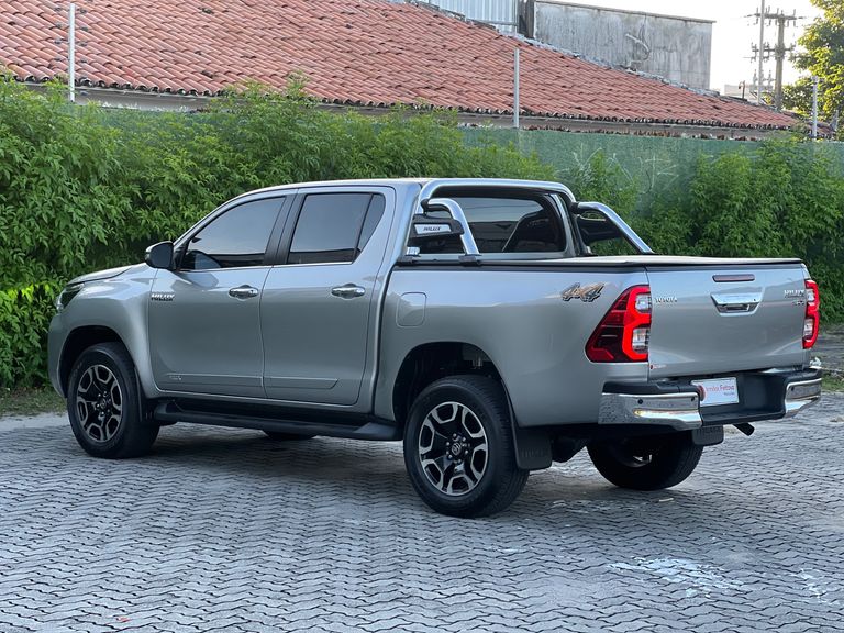 Toyota Hilux CD SRX 4x4 2.8 TDI 16V Diesel Aut.