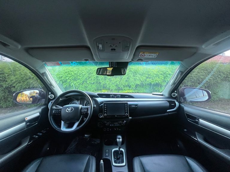 Toyota Hilux CD SRX 4x4 2.8 TDI 16V Diesel Aut.
