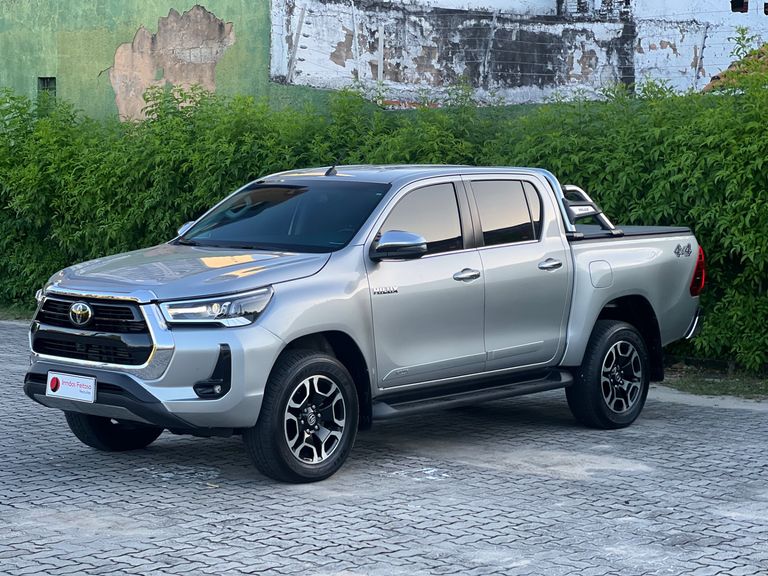 Toyota Hilux CD SRX 4x4 2.8 TDI 16V Diesel Aut.