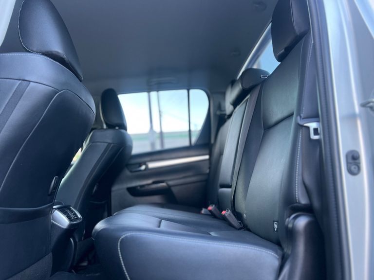 Toyota Hilux CD SRX 4x4 2.8 TDI 16V Diesel Aut.