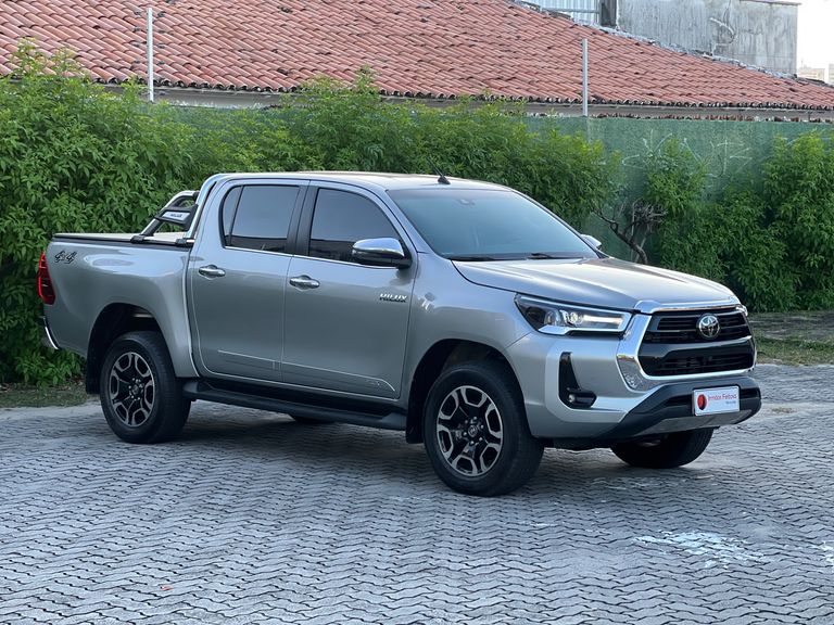 Toyota Hilux CD SRX 4x4 2.8 TDI 16V Diesel Aut.
