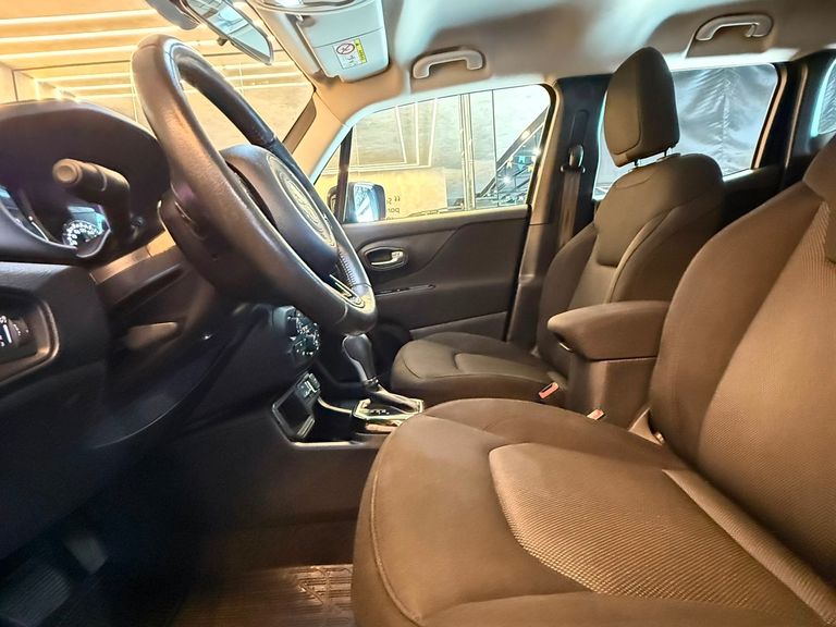 Jeep Renegade Sport 1.8 4x2 Flex 16V Aut.