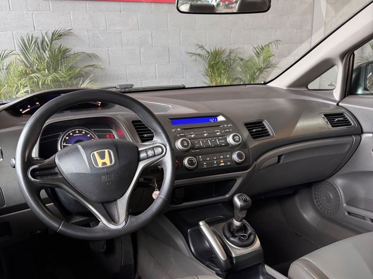 Honda Civic Sedan LXS 1.8/1.8 Flex 16V Mec. 4p