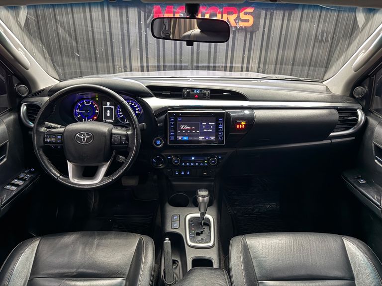 Toyota Hilux CD SRX 4x4 2.8 TDI 16V Diesel Aut.