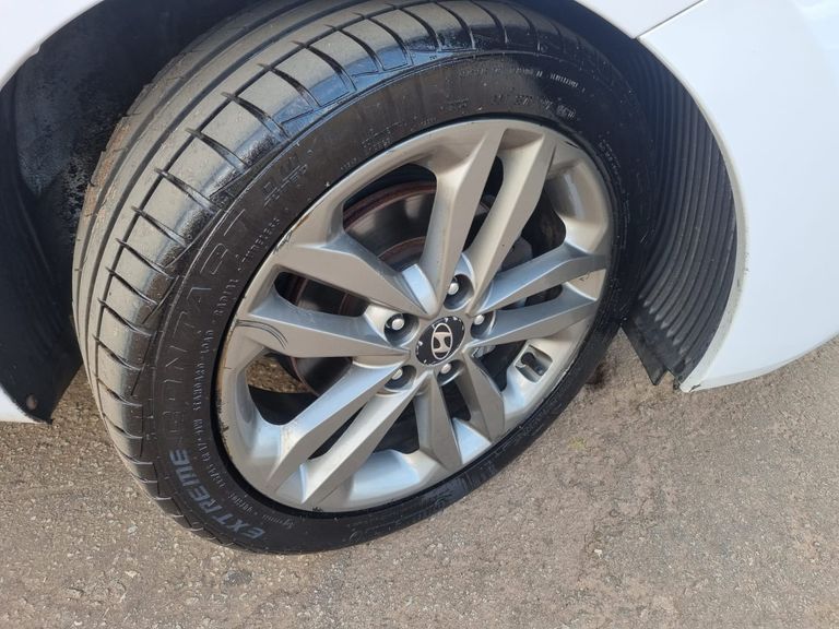 Hyundai i30 1.8 16V Aut. 5p