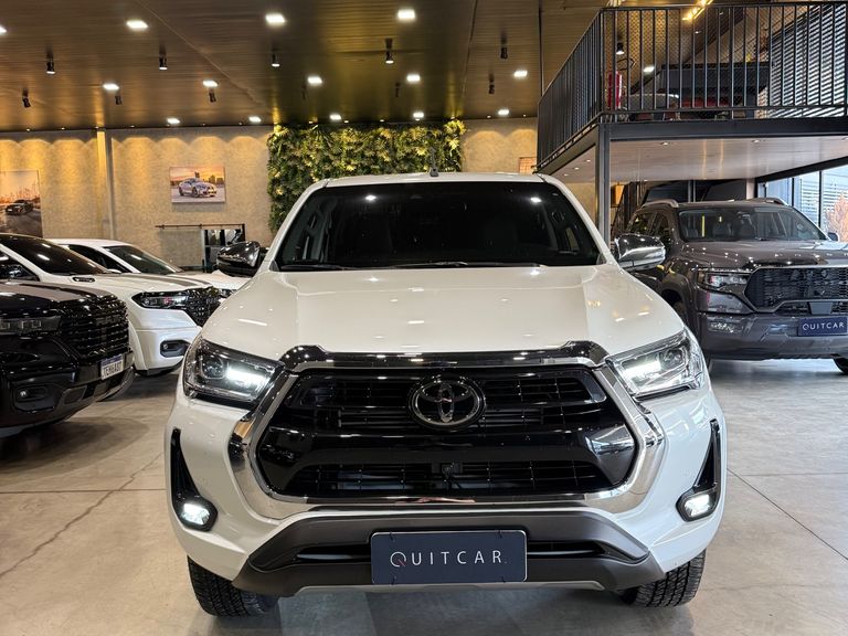 Toyota Hilux CD SRX 4x4 2.8 TDI 16V Diesel Aut.
