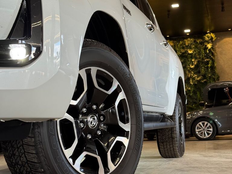 Toyota Hilux CD SRX 4x4 2.8 TDI 16V Diesel Aut.