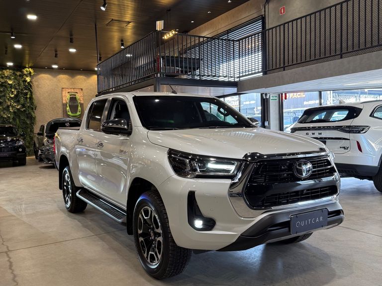 Toyota Hilux CD SRX 4x4 2.8 TDI 16V Diesel Aut.