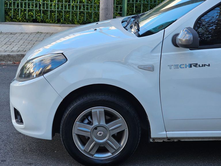 Renault SANDERO Expression Hi-Flex 1.0 16V 5p