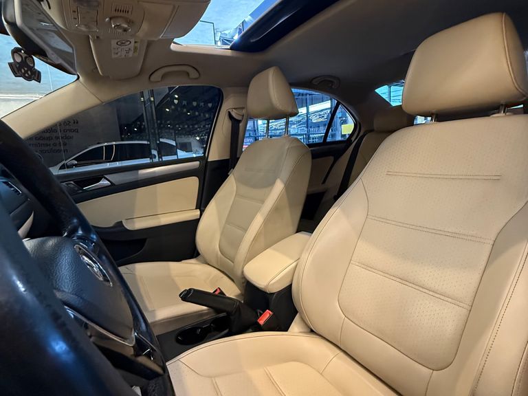 VolksWagen JETTA Comfortline 1.4 TSI 16V 4p Aut.